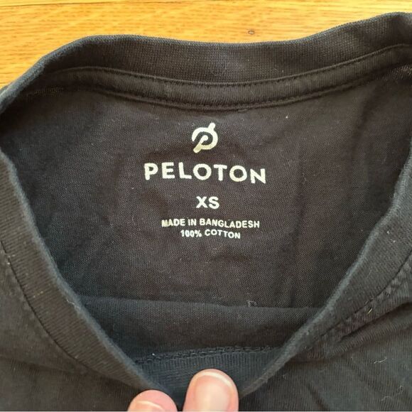 Peloton black short sleeve tee - Picture 4 of 7